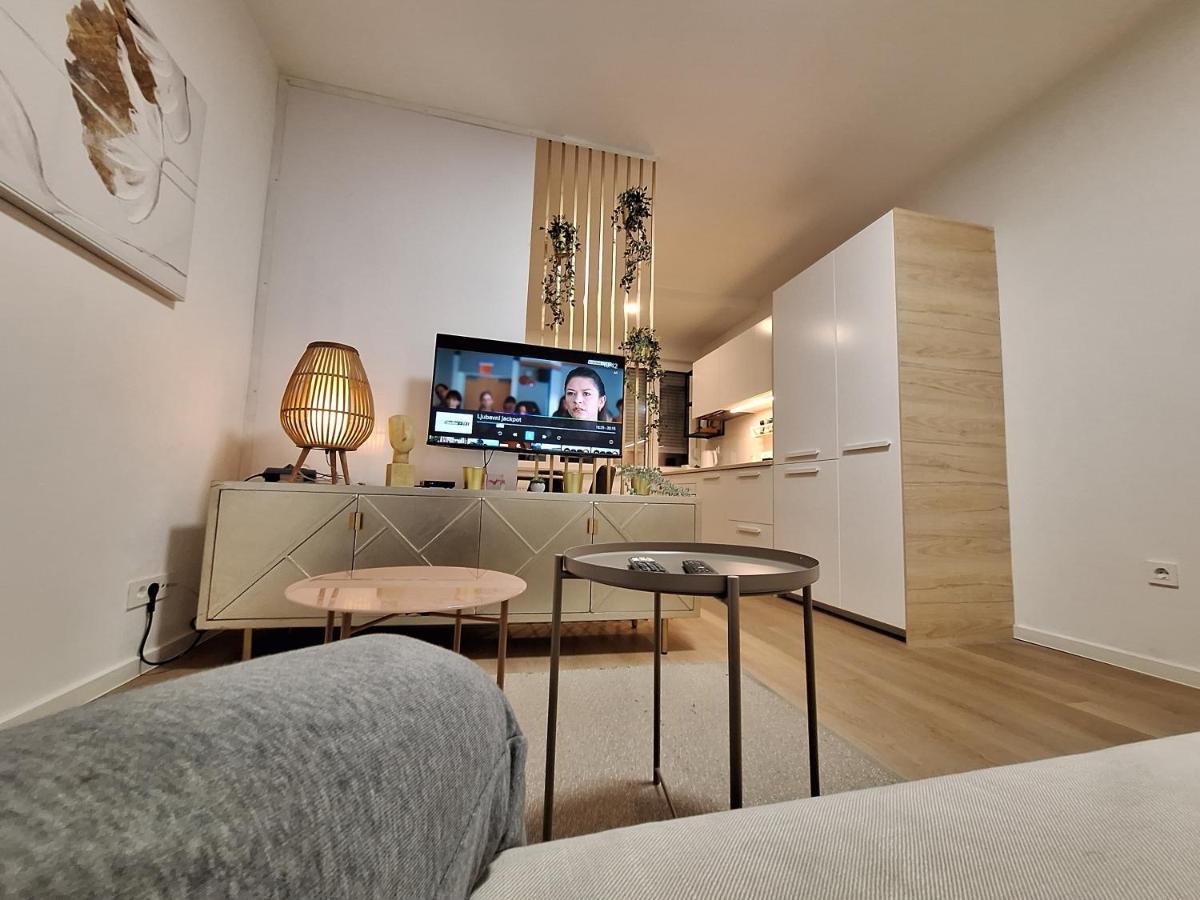 Dolly Apartment Загреб Экстерьер фото